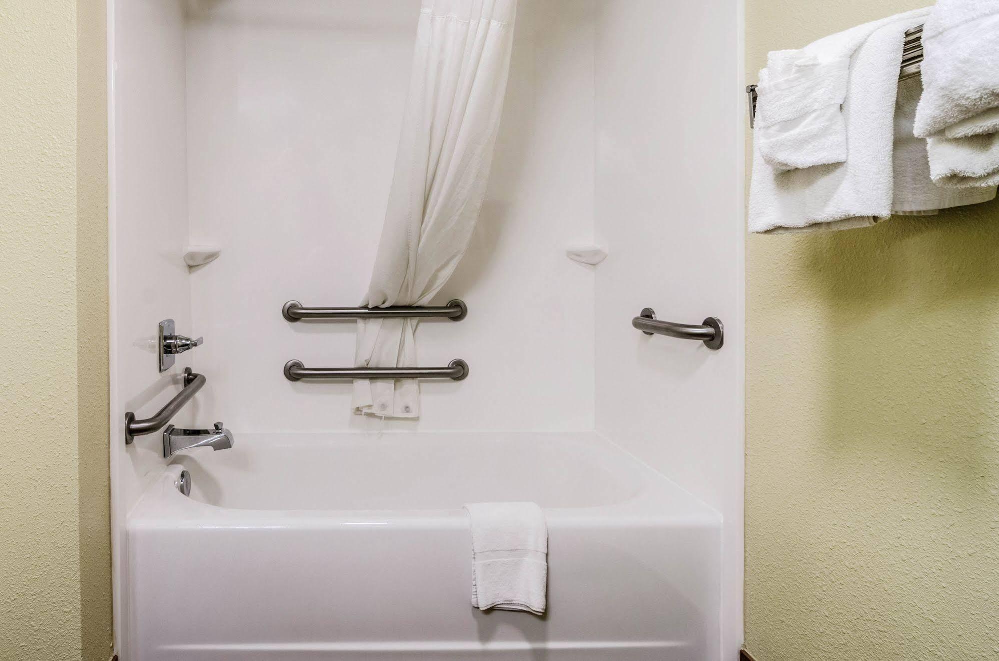 Quality Inn Whiteville North Exterior foto