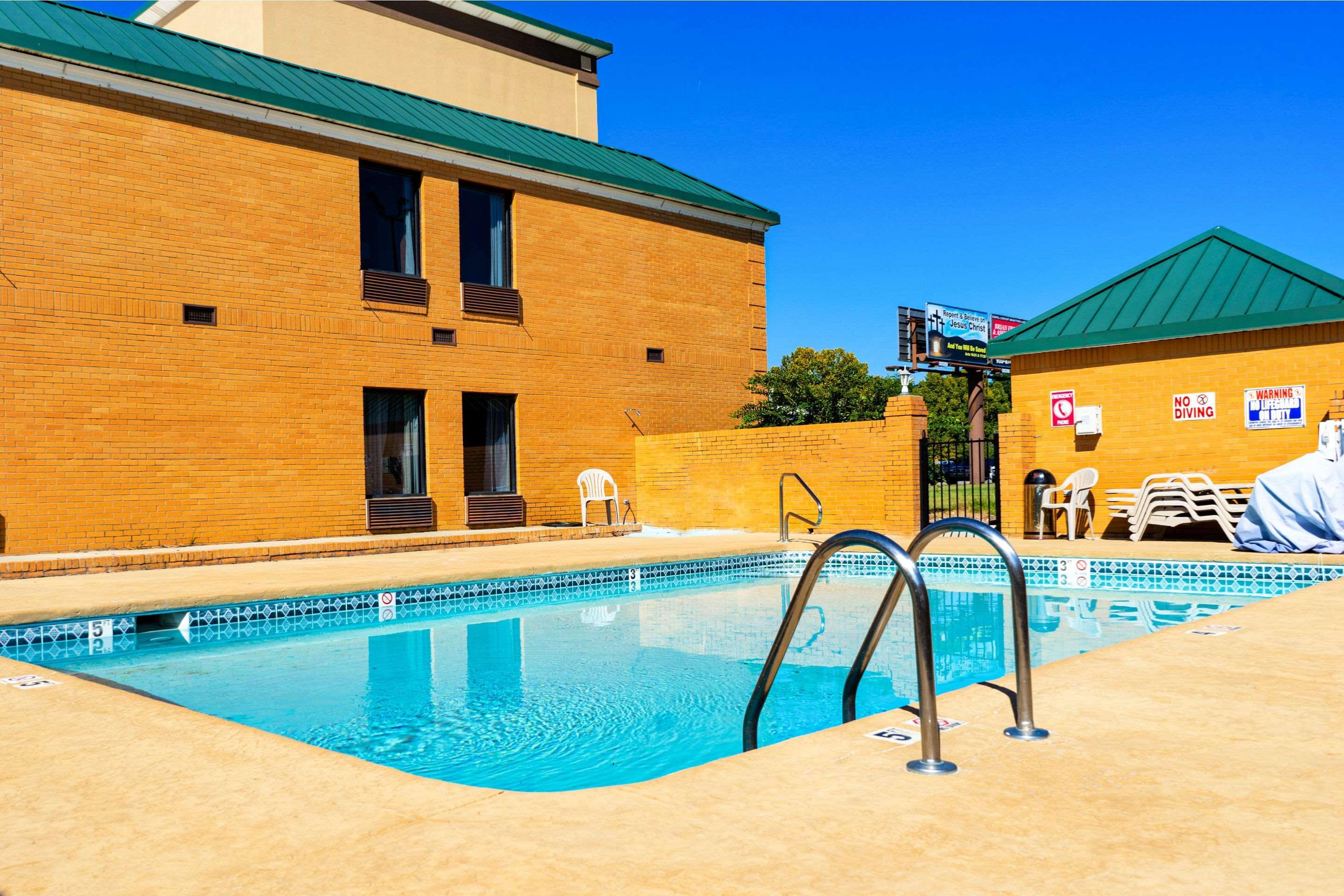 Quality Inn Whiteville North Exterior foto